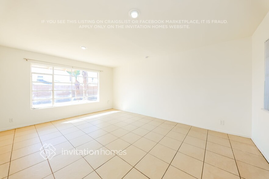 Building Photo - 4147 W Tuckey Ln