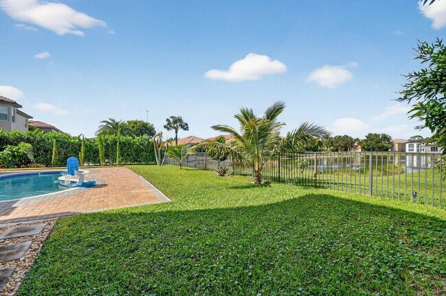 Building Photo - 9167 Oak Alley Dr