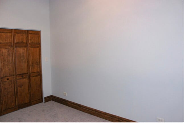 Building Photo - 1451 N Artesian Ave