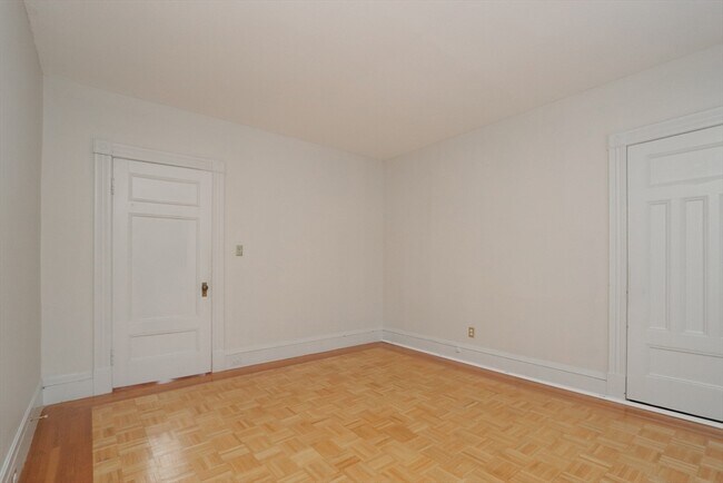 Building Photo - 61 Washington Rd