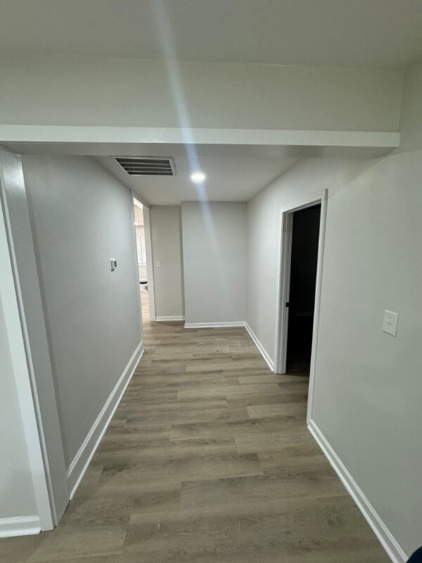 Building Photo - 209 Forest Ln