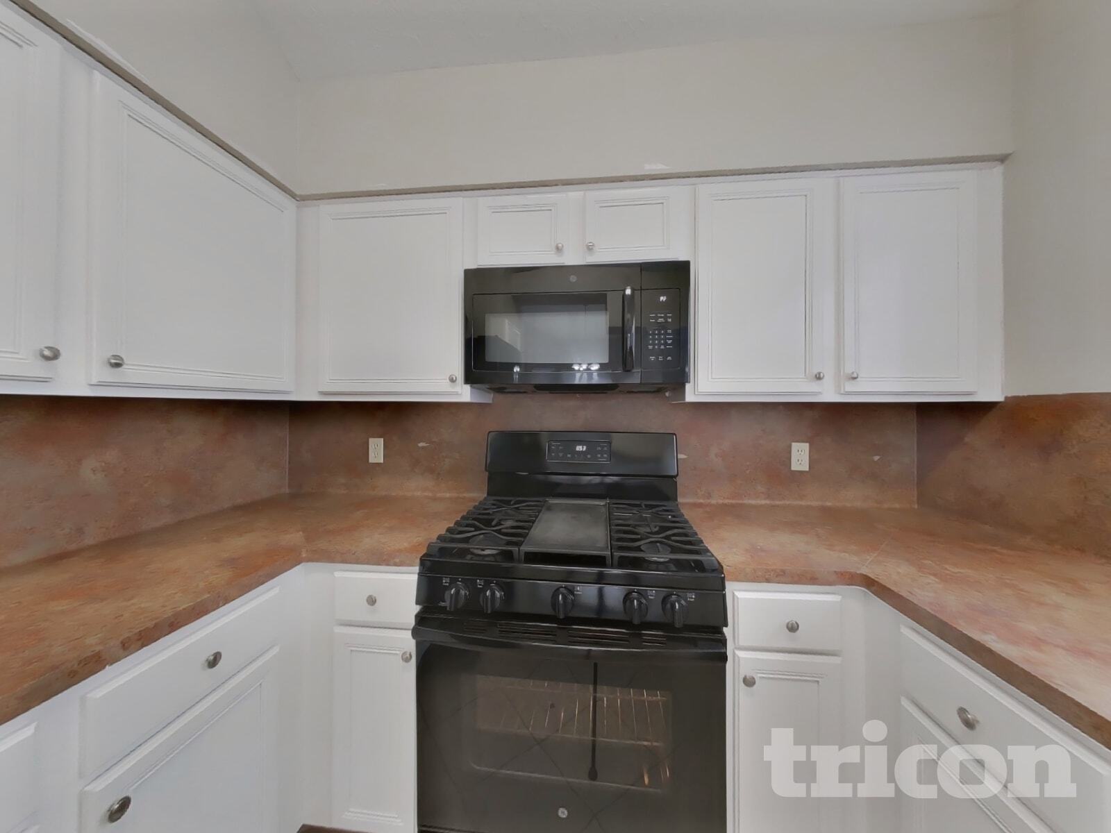 Building Photo - 6615 Laurel Glen Dr