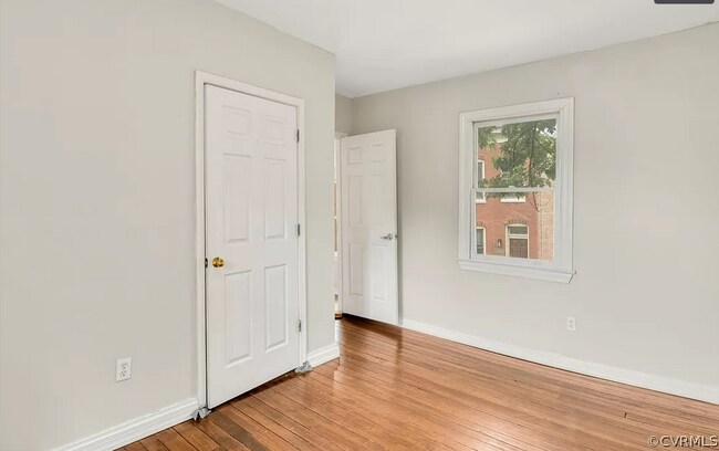 Building Photo - 501 Catherine St