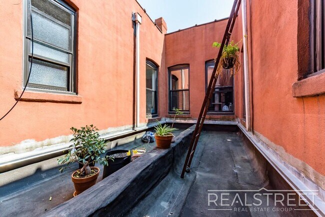 Floorplan - 28 Macdougal St