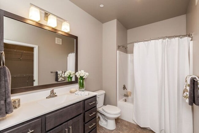 Building Photo - $1,350 | 1 Bedroom, 1 Bathroom Condo | Pet Friendly* | Sublease* | Available For February 1st, 20...