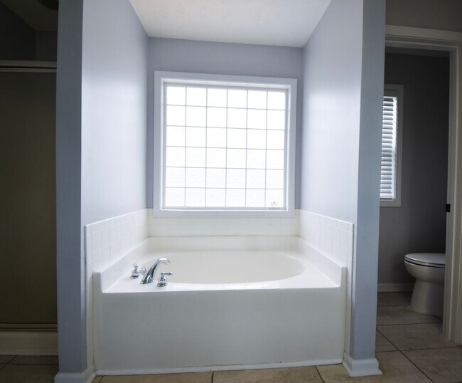 Building Photo - COMING SOON~3 Bedroom 2.5 Bathroom with a Large Deck and Bonus Room!