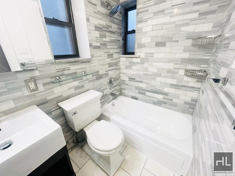 Building Photo - MOTT ST.