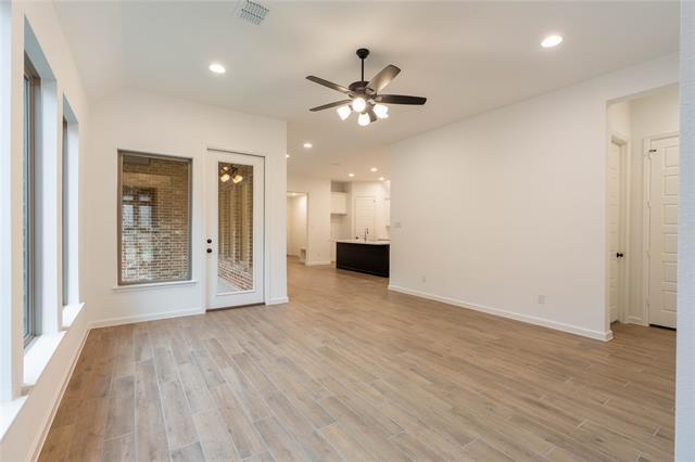 Building Photo - 4148 Hudson St