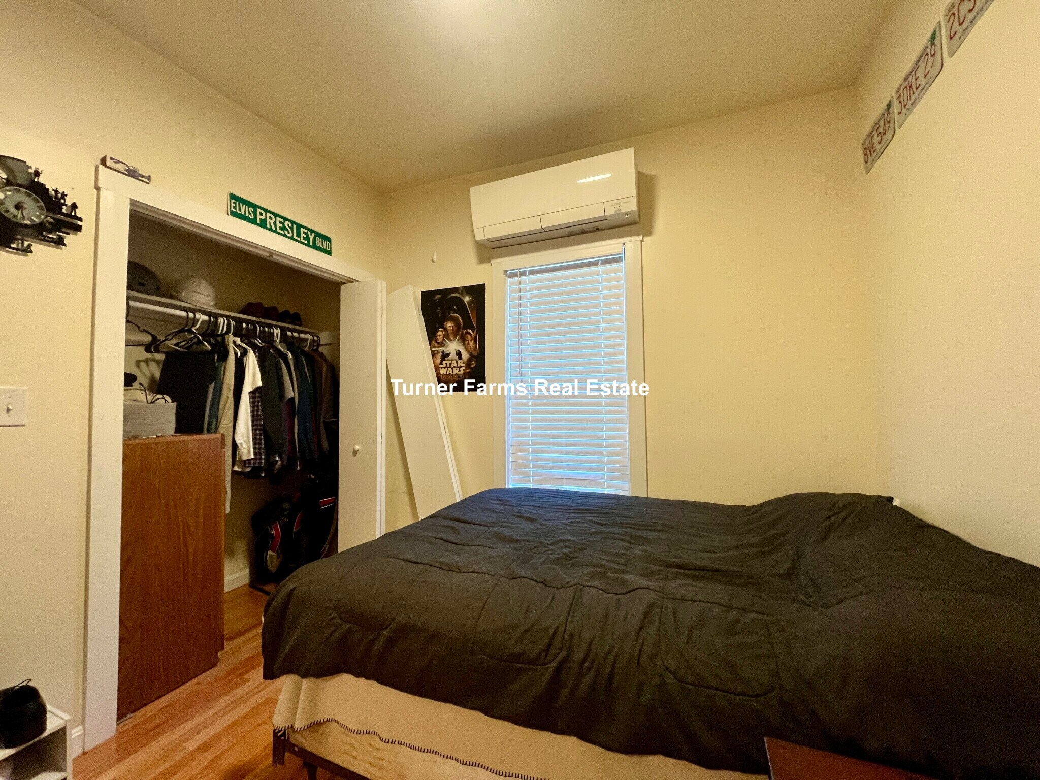 Building Photo - 525 E 3rd St