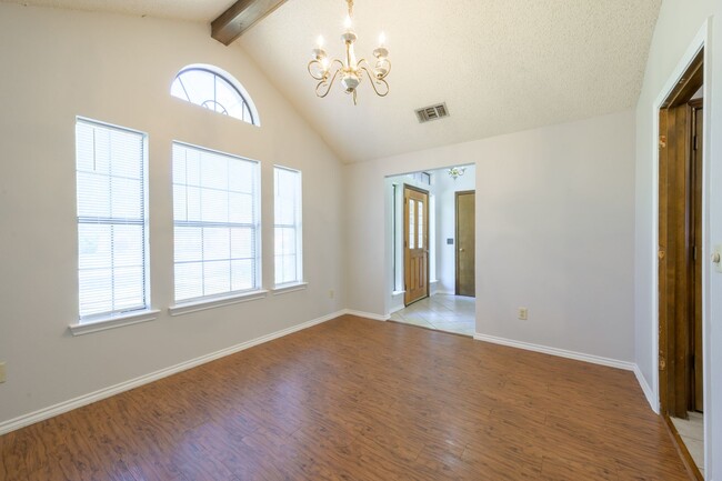Building Photo - 3 Bedroom • Single Family • Coppell ISD