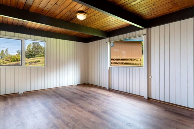 Building Photo - 64-660-660 Puu Olu Pl