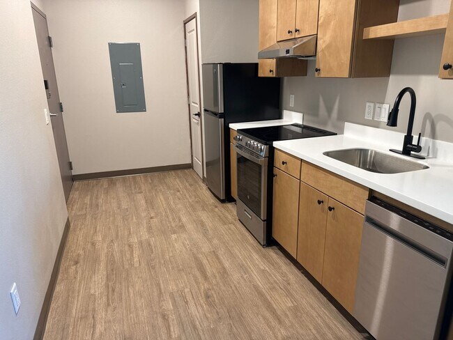 Building Photo - Beautiful, Brand New Studio Near CSU!