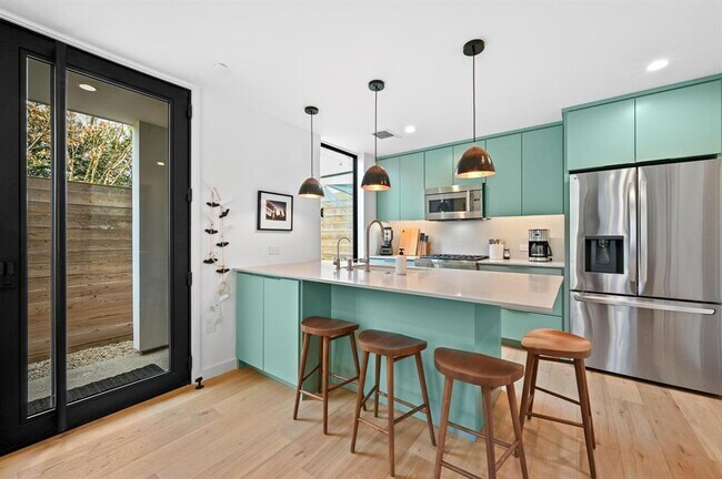 Building Photo - 1709 Willow St