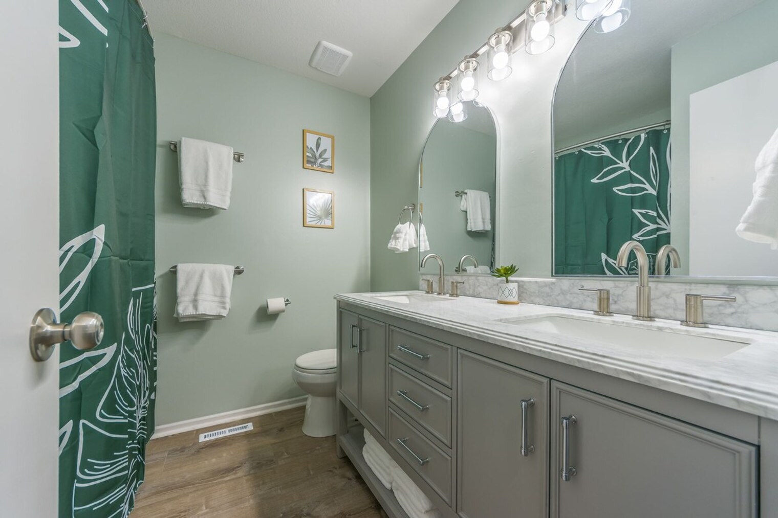 Building Photo - 433 Spring Ave