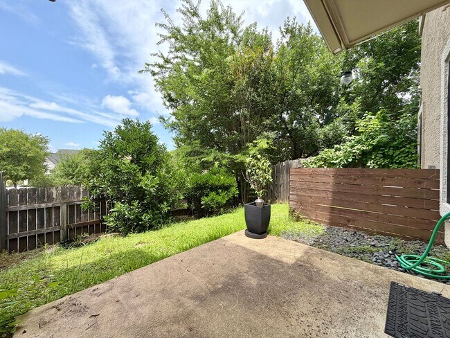 Building Photo - 3300 Forest Creek Dr