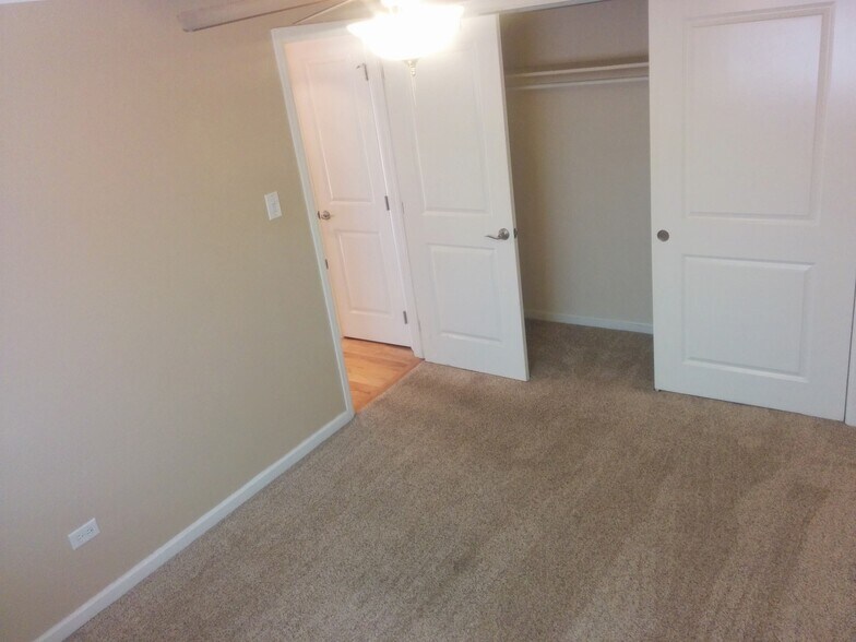 Building Photo - 1330 Elizabeth St