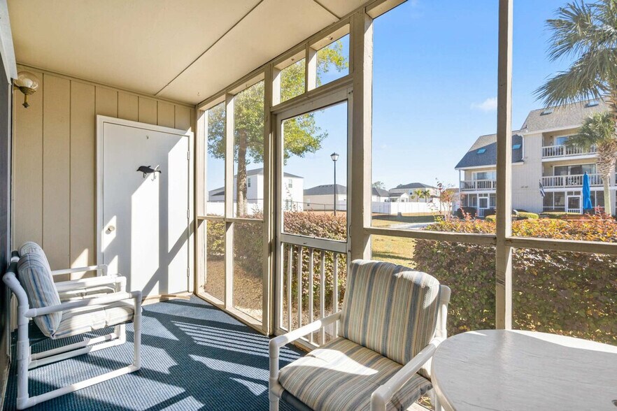 Building Photo - 1860 Auburn Ln