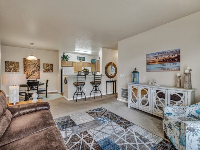 Building Photo - Castle Schools*********Large 2 Bedroom 2 Bath**********Newburgh Indiana Living