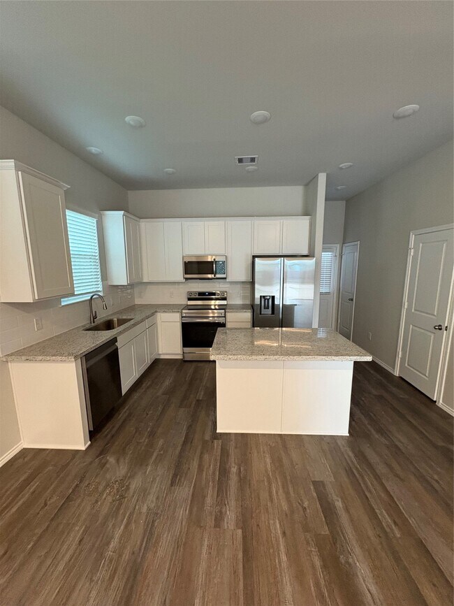 Building Photo - 10196 Barberry St