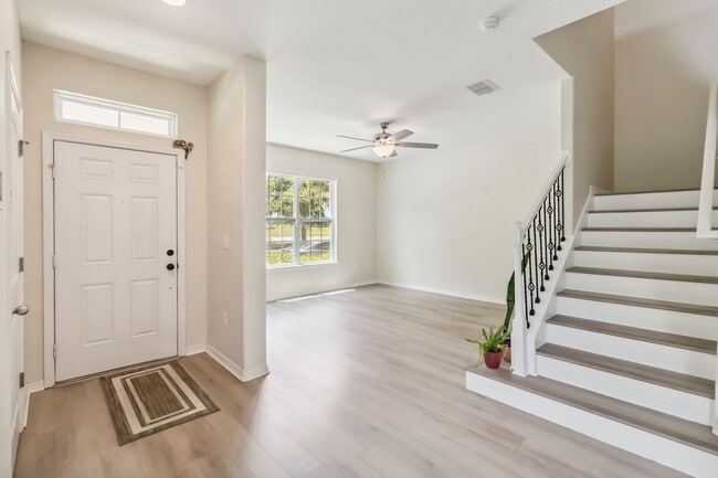 Building Photo - Beautiful 4/2.5 Townhome for Rent in Harmo...