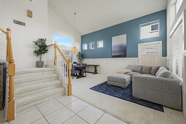 Building Photo - 7464 W Potter Dr