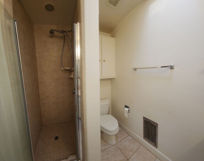 Building Photo - THOSE MORRO BAY VIEWS! Bright and Airy 2 bedroom 2 bath house near Embarcadero