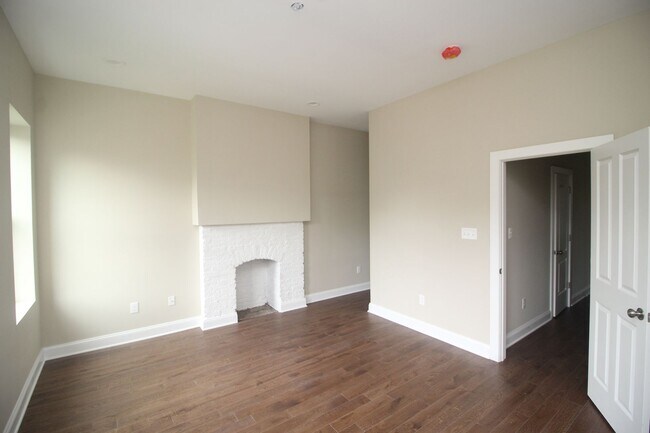 Building Photo - 213 Wilson St
