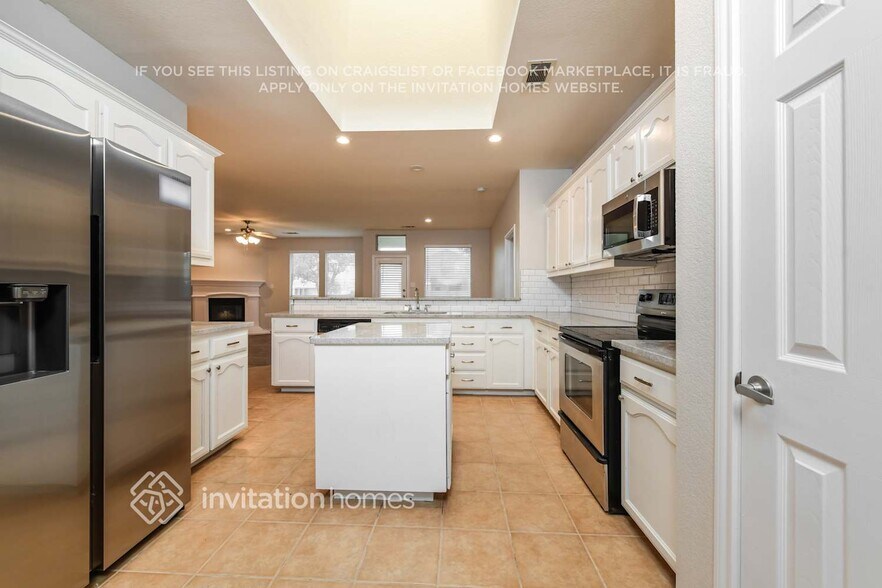 Building Photo - 6101 Farrah Dr