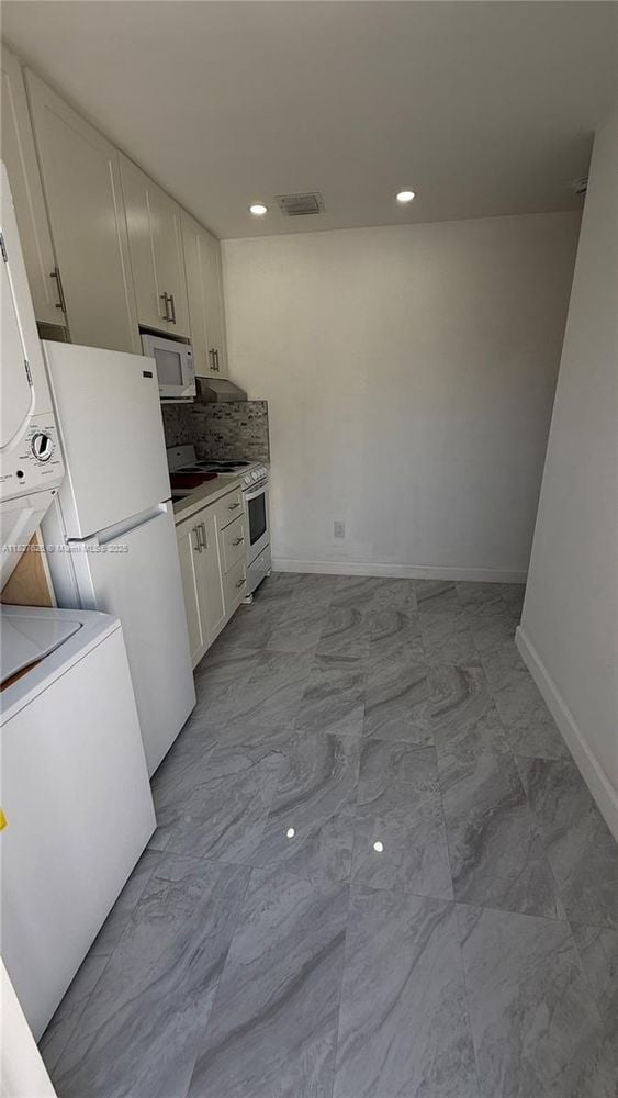 Building Photo - 7804 SW 129th Ct