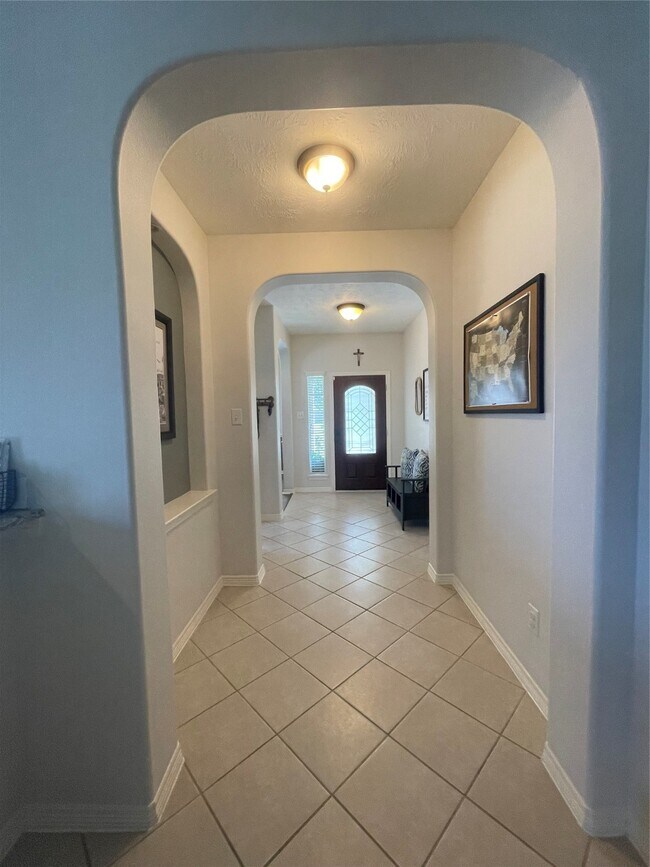 Building Photo - 2898 Torano Cir