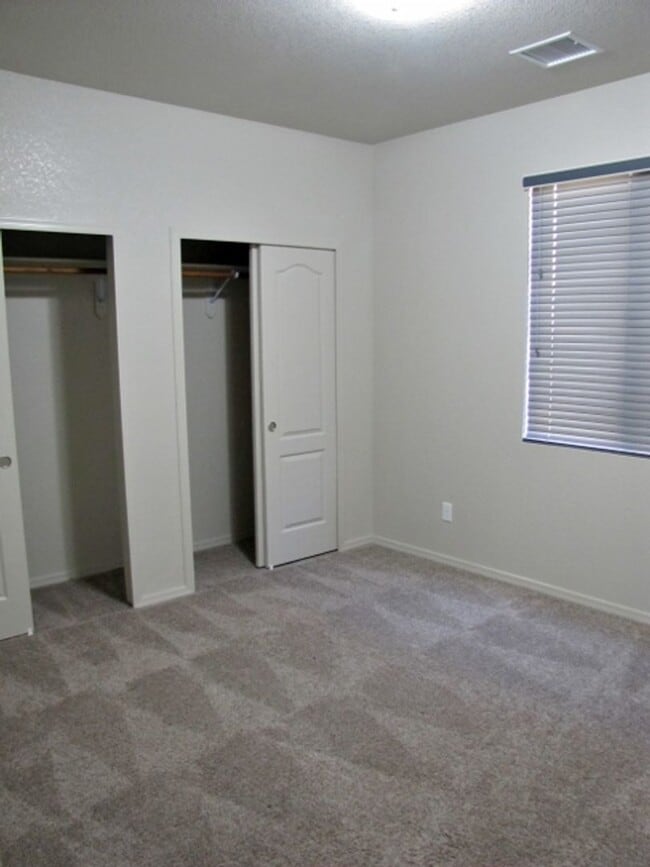 Building Photo - 4BR/2BA/2CG 2102 sq.ft. rental in Cimmaron Estates in Sierra Vista, AZ