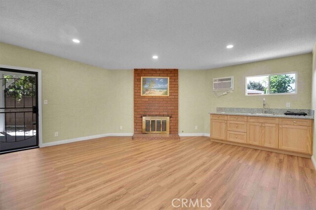 Building Photo - 9241 Vicki Dr