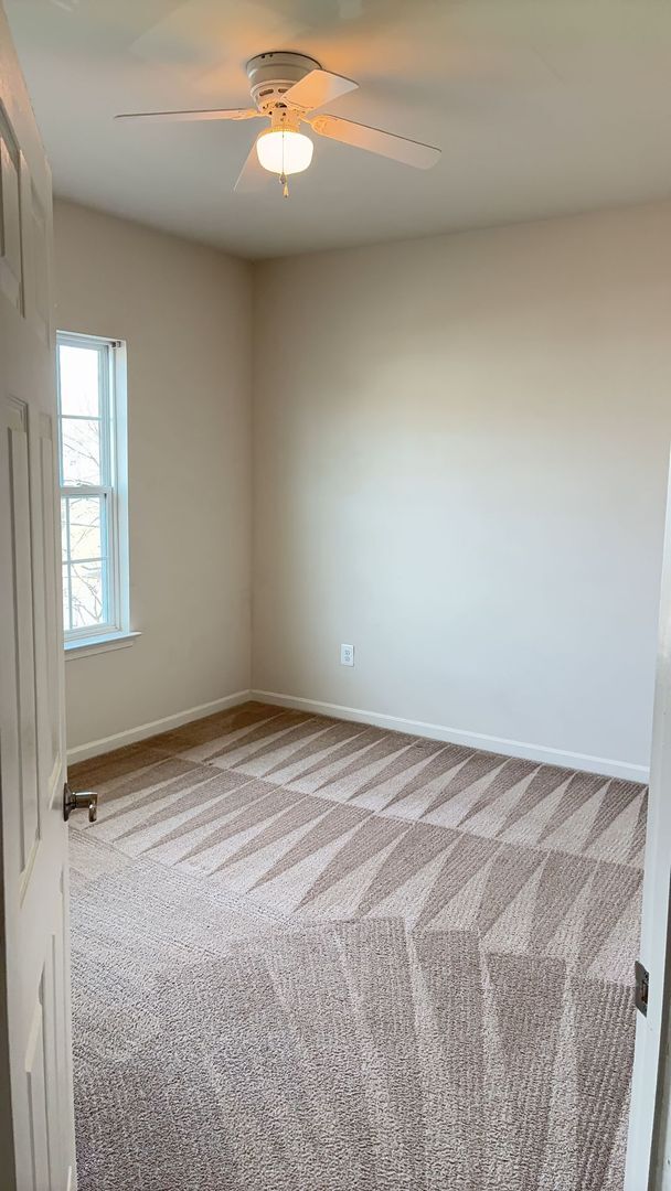 Building Photo - Great Townhouse in Wildewood in California MD