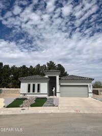 Building Photo - 497 Plateau Dr