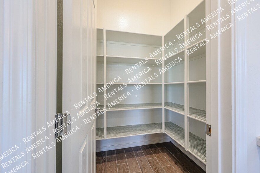 Building Photo - 44716 N 44th Ave