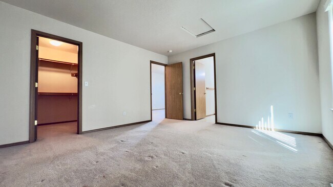 Building Photo - Tumwater 3 Bedroom plus Loft in Desirable ...
