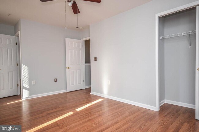 Building Photo - 116 Moore Dr