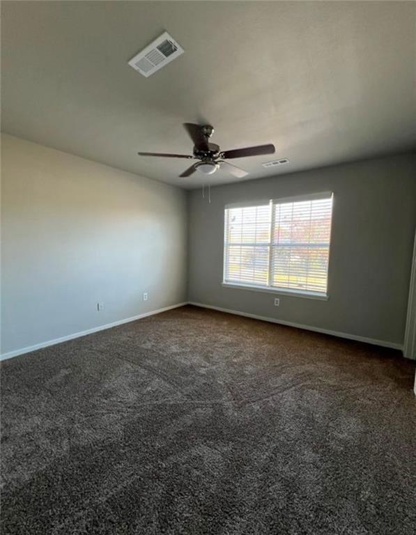 Building Photo - 910 N Meadowlands Dr