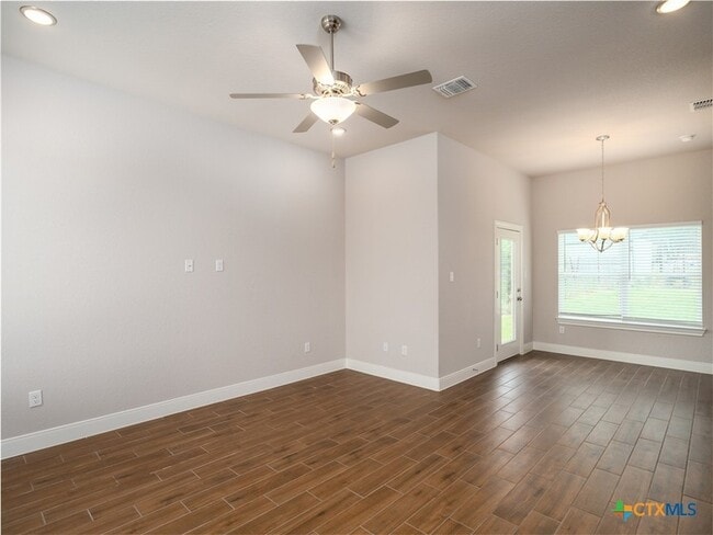 Building Photo - 109 High Dr