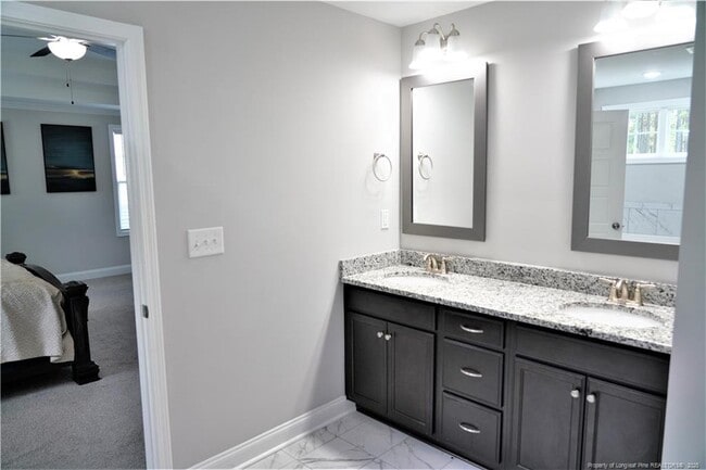 Building Photo - 113 Nairn St