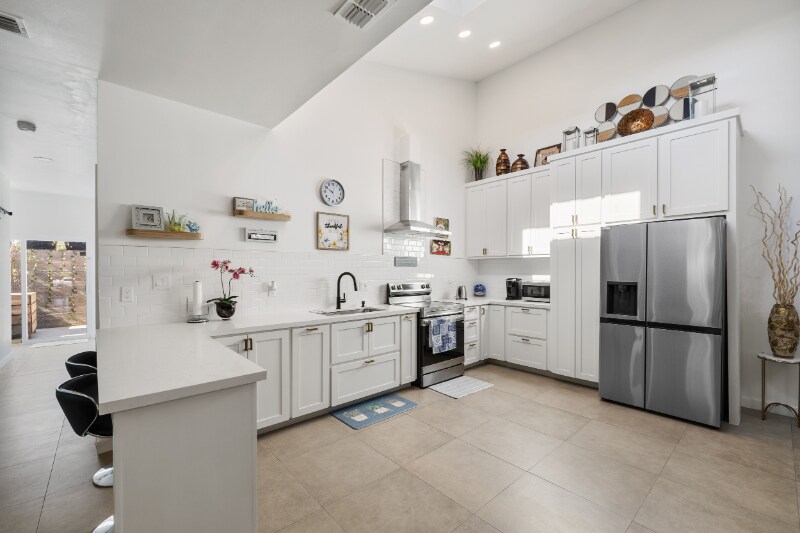 Building Photo - 2625 Warbler Ave