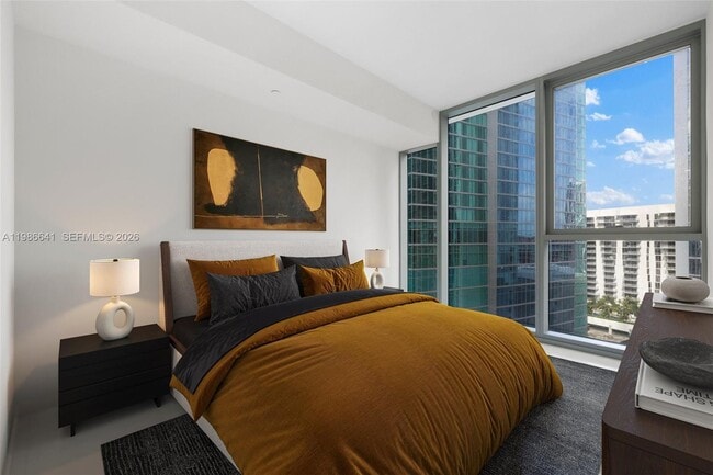 Building Photo - 300 Biscayne Blvd Way