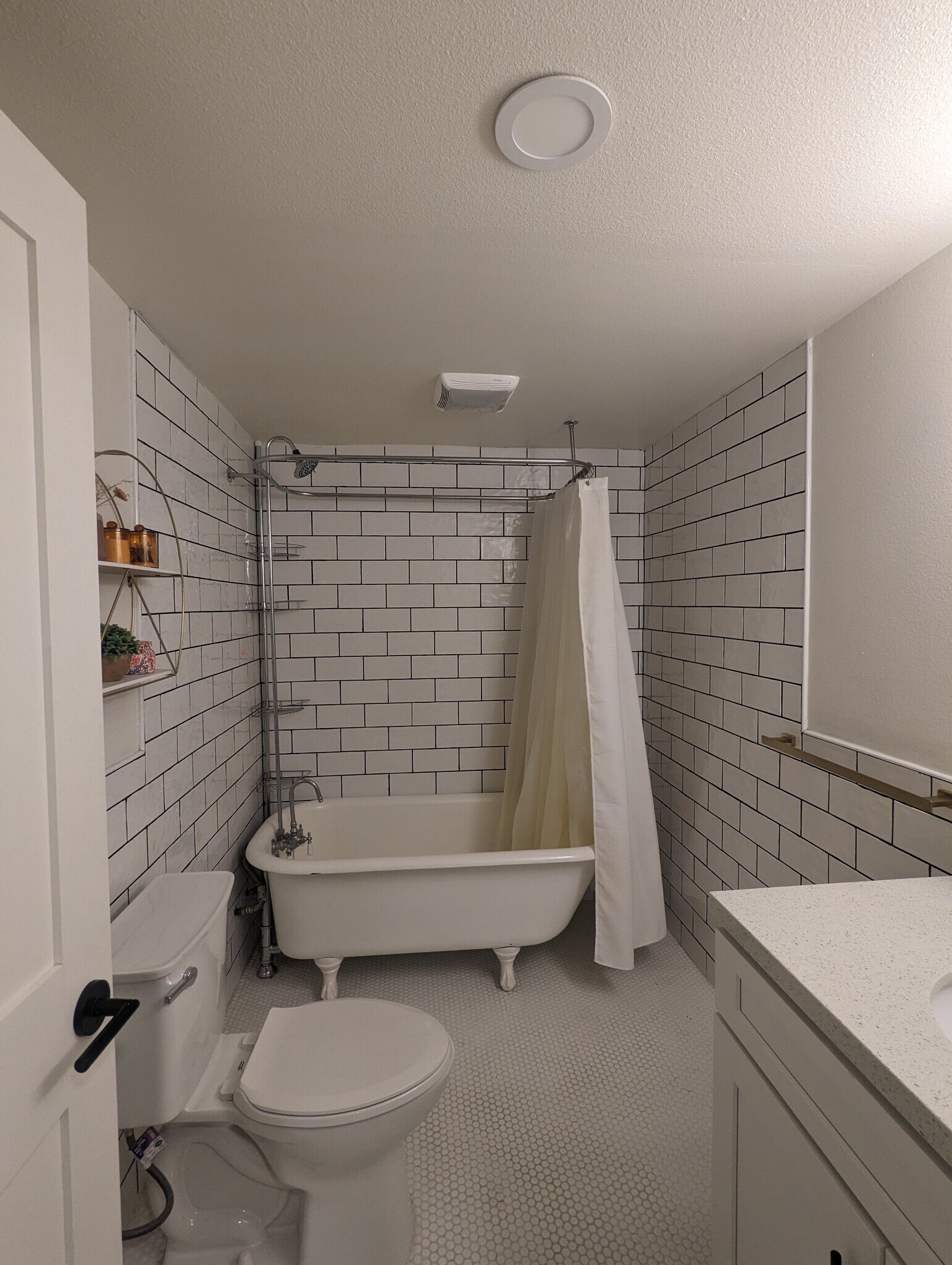 Downstairs unit - 732 Cedar Ave