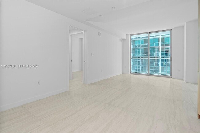 Building Photo - 77 SE 5th St