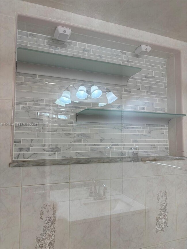 Building Photo - 29523 SW 144th Ct