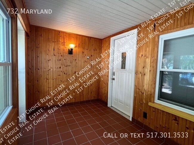 Building Photo - 732 Maryland-