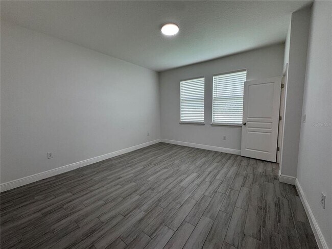 Building Photo - 2980 Scarlett Dr