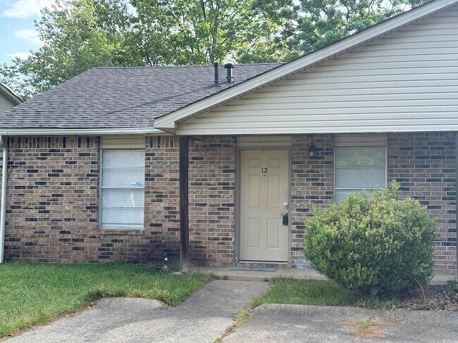 Building Photo - 12 Southland Ct