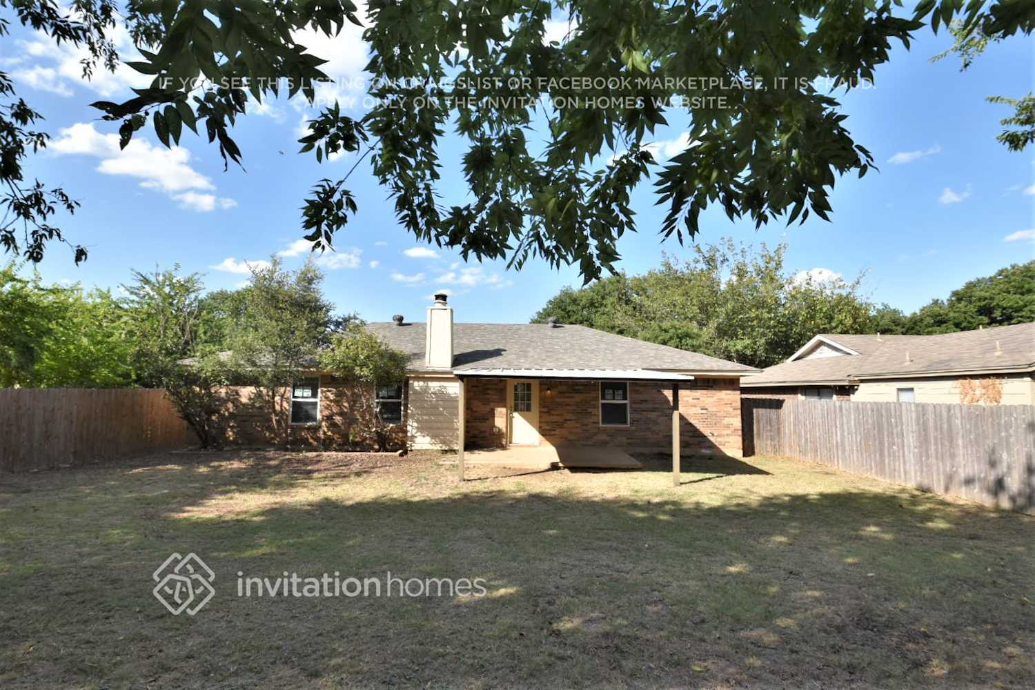 Building Photo - 424 Guadalupe Dr