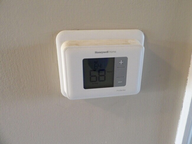 Building Photo - 115 Potomac Ct